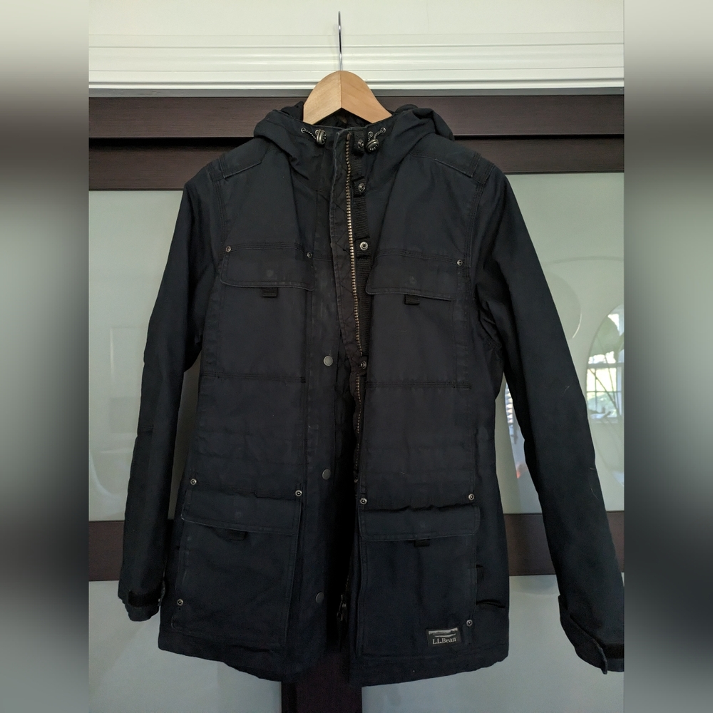 LL Bean women's small black insulated cargo jacket with hood